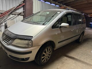 2003 Volkswagen Sharan I Рестайлинг 2, серебристый, 420000 рублей, вид 1