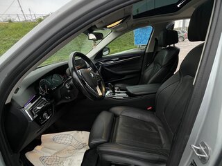 2018 BMW 5 серии 520d VII (G30/G31/G38), серебристый, 3600000 рублей, вид 4