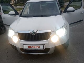 2013 Skoda Yeti I, белый, 890000 рублей, вид 1