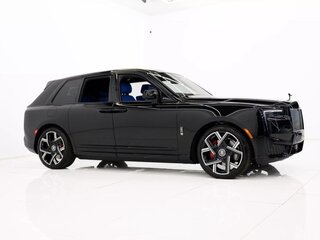 2025 Rolls-Royce Cullinan Black Badge I Рестайлинг (Series II), чёрный, 64340276 рублей, вид 2