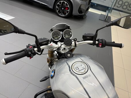 2021 BMW R Nine T, серебристый, 1295000 рублей, вид 4