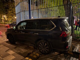 2016 Lexus LX 570 III Рестайлинг 2, чёрный, 7780000 рублей, вид 4