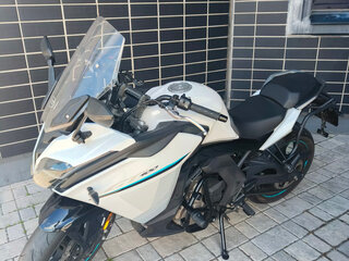 CFMoto 400GT