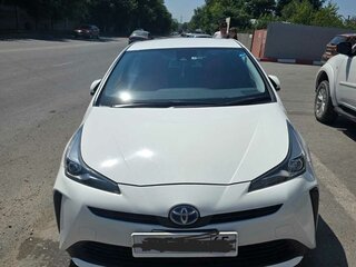 2019 Toyota Prius PHV ZVW52 Prime IV (XW50), белый, 1800000 рублей, вид 1