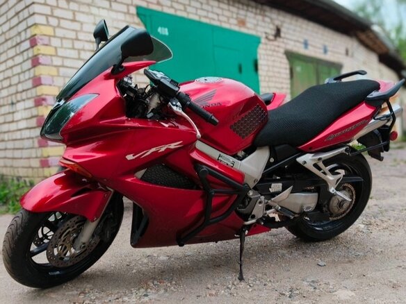 2002 Honda VFR 800, красный, 450000 рублей - вид 3