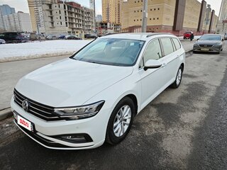 2020 Volkswagen Passat B8 Рестайлинг, белый, 2850000 рублей, вид 1