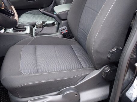 2019 Volkswagen Amarok, серый, 4300000 рублей, вид 2