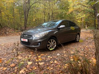 2011 Hyundai Solaris I, чёрный, 780000 рублей, вид 2