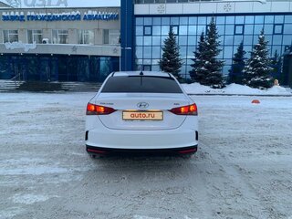 2021 Hyundai Solaris II Рестайлинг, белый, 1950000 рублей, вид 5