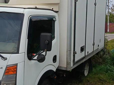 2013 Nissan Cabstar, белый, 1100000 рублей, вид 2