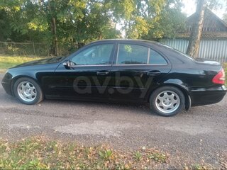 2003 Mercedes-Benz E-Класс 220 III (W211, S211), чёрный, 600000 рублей, вид 5