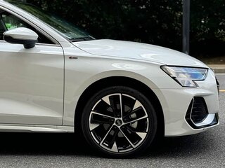 2026 Audi A3L 35 TFSI IV (8Y) Рестайлинг, белый, 2604444 рублей, вид 5