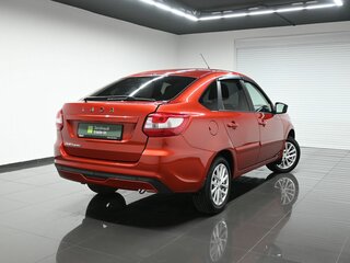 2019 Lada (ВАЗ) Granta I Рестайлинг, красный, 600000 рублей, вид 2
