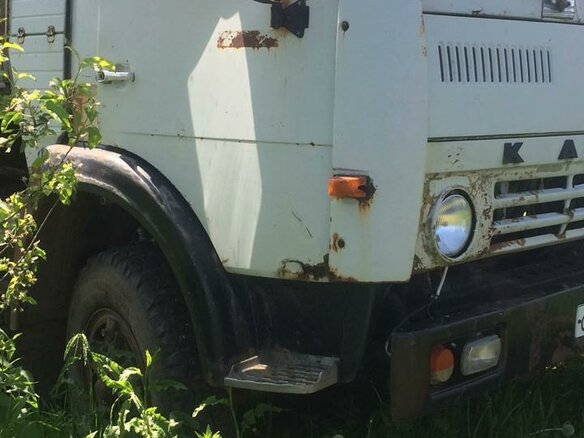 1990 КамАЗ 5410, серый, 2100000 рублей - вид 2