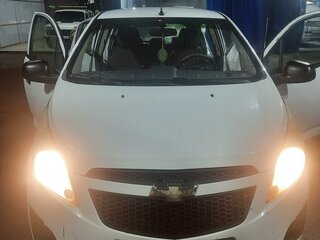 2013 Chevrolet Spark III, белый, 890000 рублей, вид 2