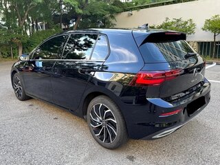 2023 Volkswagen Golf VIII, чёрный, 2550000 рублей, вид 3