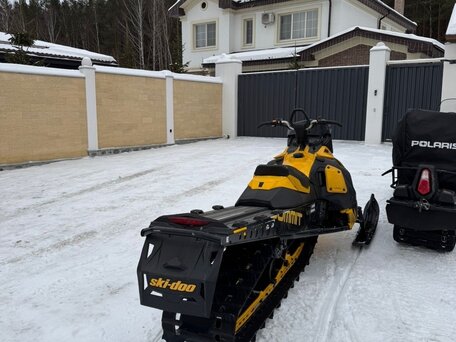 2014 BRP Ski-Doo Summit 800, жёлтый, 1000000 рублей, вид 5