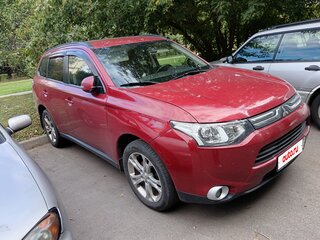 2013 Mitsubishi Outlander III, красный, 1100000 рублей, вид 2