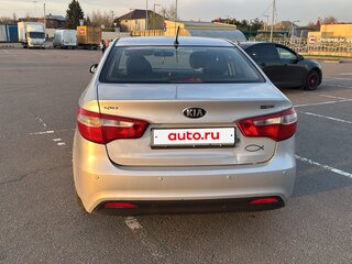 2015 Kia Rio III, серебристый, 500000 рублей, вид 3