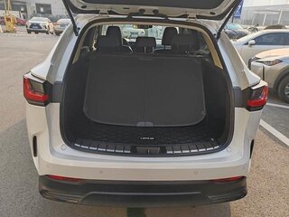 2022 Lexus NX 200 II, белый, 4900000 рублей, вид 4