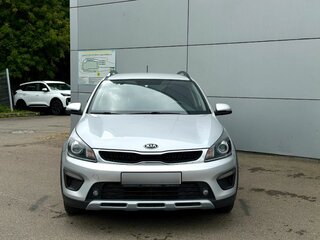 2019 Kia Rio X-Line IV, серебристый, 1370000 рублей, вид 2