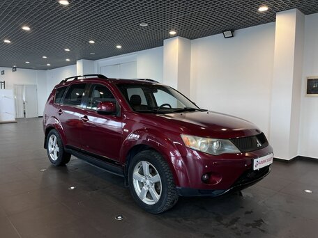 Mitsubishi Outlander II