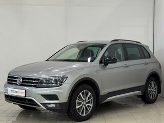 2019 Volkswagen Tiguan II, серебристый, 2519000 рублей, вид 2