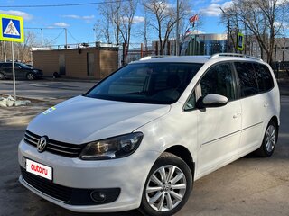 2012 Volkswagen Touran I Рестайлинг 2, белый, 849999 рублей, вид 1