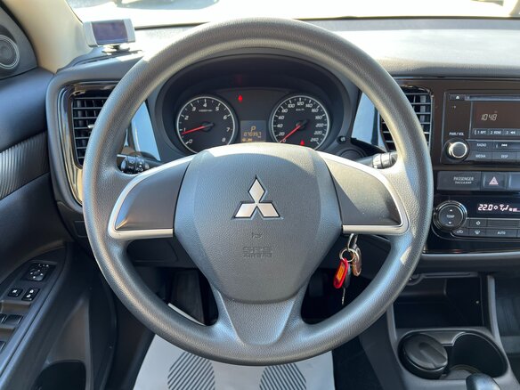 2013 Mitsubishi Outlander III, серый, 1700000 рублей - вид 12