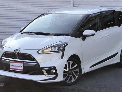 Открыть фотографии: Toyota Sienta II