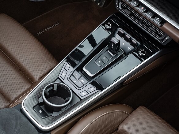 2019 Porsche 911 Carrera 4S VIII (992), красный - вид 27