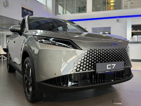 2026 Omoda C7, серебристый, 3299000 рублей, вид 1