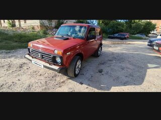 2001 Lada (ВАЗ) 2121 (4x4) I Рестайлинг, красный, 300000 рублей, вид 2