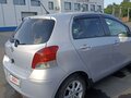 2010 Toyota Vitz II (XP90), серебристый, 870000 рублей - вид 3