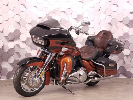 2015 Harley-Davidson CVO Road Glide, чёрный, 1849000 рублей, вид 2