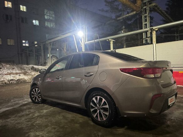 2017 Kia Rio IV, коричневый, 1250000 рублей - вид 6