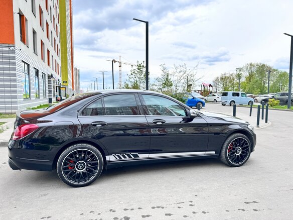 2014 Mercedes-Benz C-Класс 180 IV (W205), чёрный, 2050000 рублей - вид 3