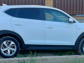 2018 Hyundai Tucson III Рестайлинг, белый, 1800000 рублей, вид 5