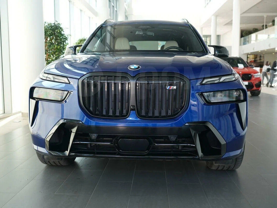 Открыть фотографии: BMW X7 I (G07) Рестайлинг
