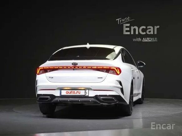 2021 Kia K5 III, белый, 1900000 рублей - вид 3