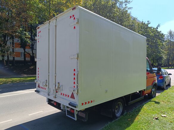 2011 Iveco Daily, красный, 1100000 рублей - вид 30