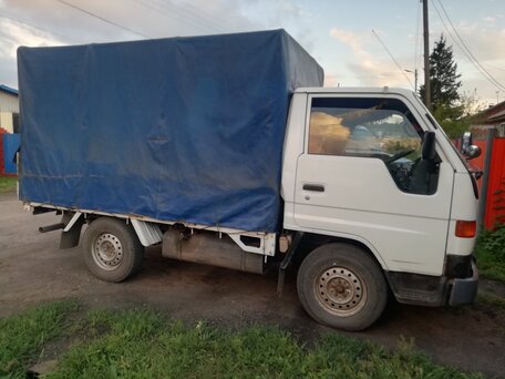 1996 Toyota HiAce, белый, 550000 рублей, вид 5