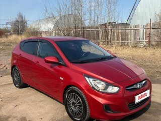 2011 Hyundai Solaris I, красный, 750000 рублей, вид 4