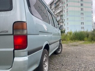 2002 Toyota Regius Ace H100, зелёный, 885000 рублей, вид 4