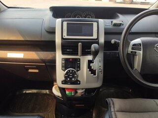 2012 Toyota Voxy II (R70) Рестайлинг, серый, 1600000 рублей, вид 5