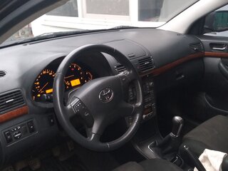 2007 Toyota Avensis II Рестайлинг, коричневый, 1250000 рублей, вид 2