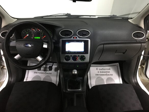 2007 Ford Focus II, белый - вид 4
