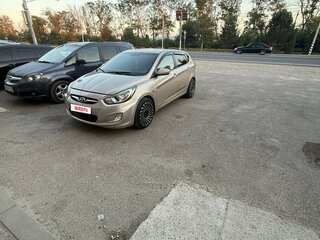 2011 Hyundai Solaris I, бежевый, 800000 рублей, вид 1