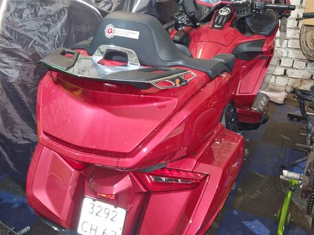 2020 Honda GL 1800 Gold Wing, красный, 2500000 рублей, вид 4