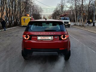 2018 Land Rover Discovery Sport Ingenium I, красный, 2400000 рублей, вид 3